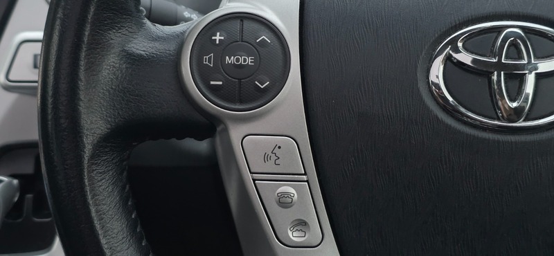 Used Toyota Prius+ 2013 for sale - 78168161: Photo 34