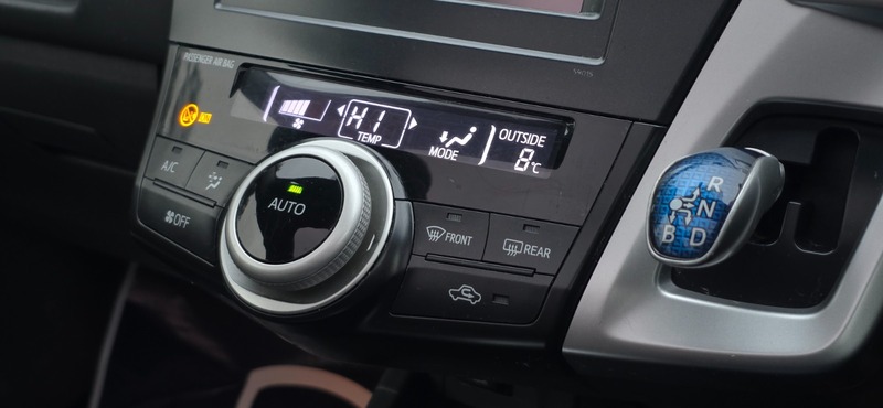 Used Toyota Prius+ 2013 for sale - 78168161: Photo 40