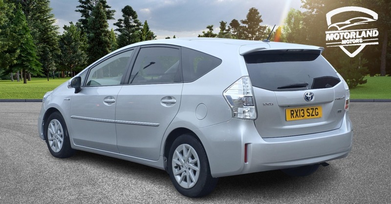 Used Toyota Prius+ 2013 for sale - 78168161: Photo 6
