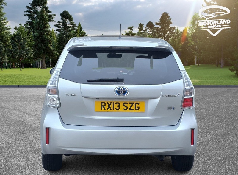 Used Toyota Prius+ 2013 for sale - 78168161: Photo 7