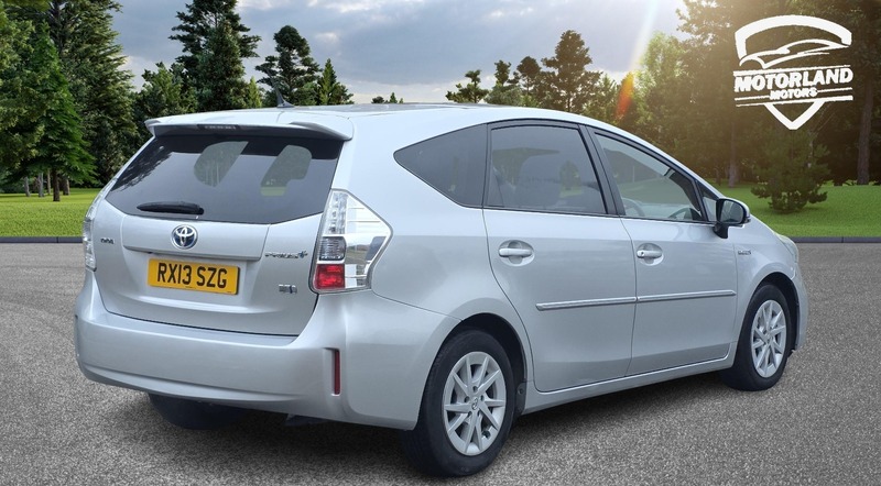 Used Toyota Prius+ 2013 for sale - 78168161: Photo 8