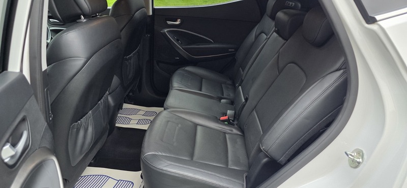 Used Hyundai Santa Fe 2017 for sale - 78140910: Photo 26