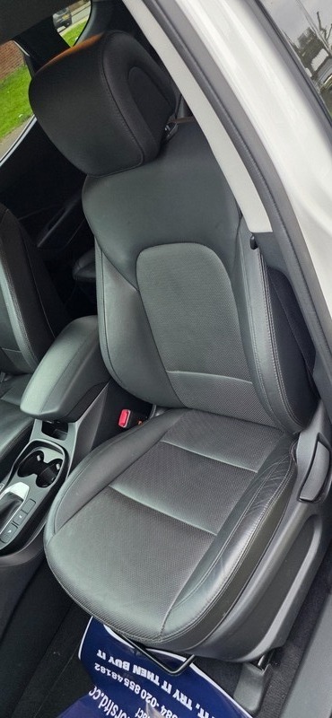 Used Hyundai Santa Fe 2017 for sale - 78140910: Photo 29