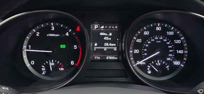 Used Hyundai Santa Fe 2017 for sale - 78140910: Photo 34