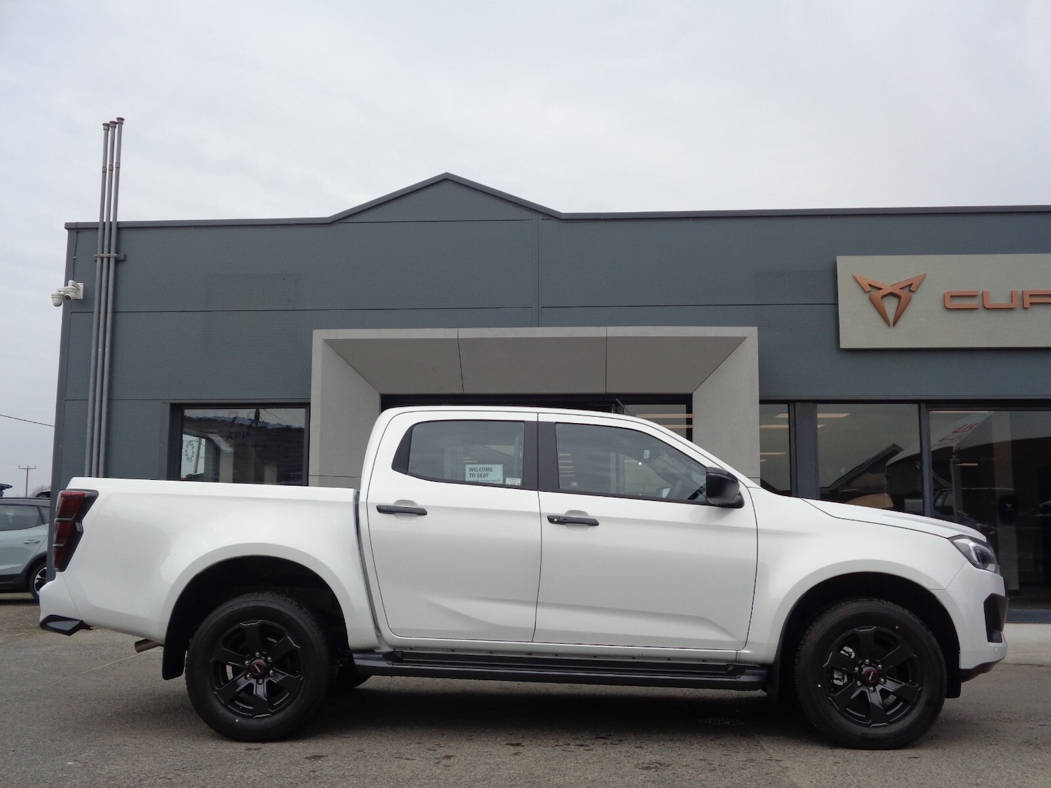 Used Isuzu D-Max 2025 for sale - 78008917: Photo 4