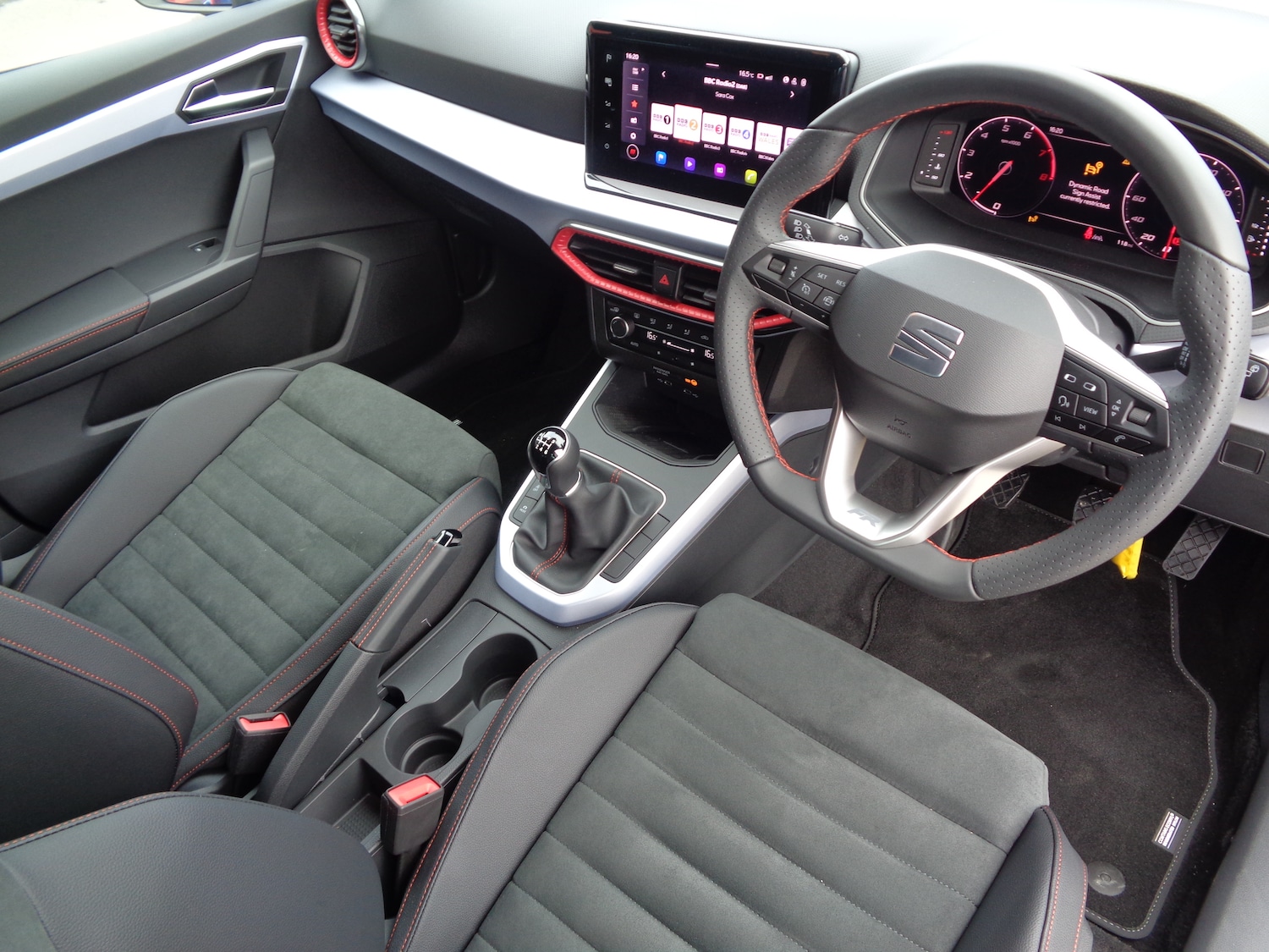 Used SEAT Arona 2025 for sale - 76679742: Photo 5