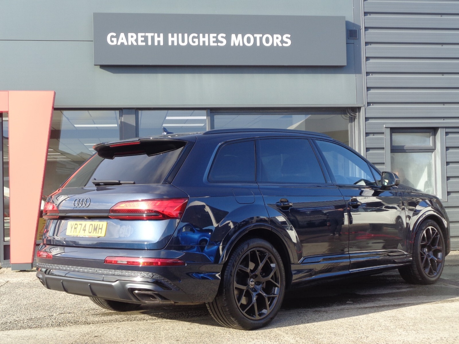 Used Audi Q7 2024 for sale - 77442386: Photo 2