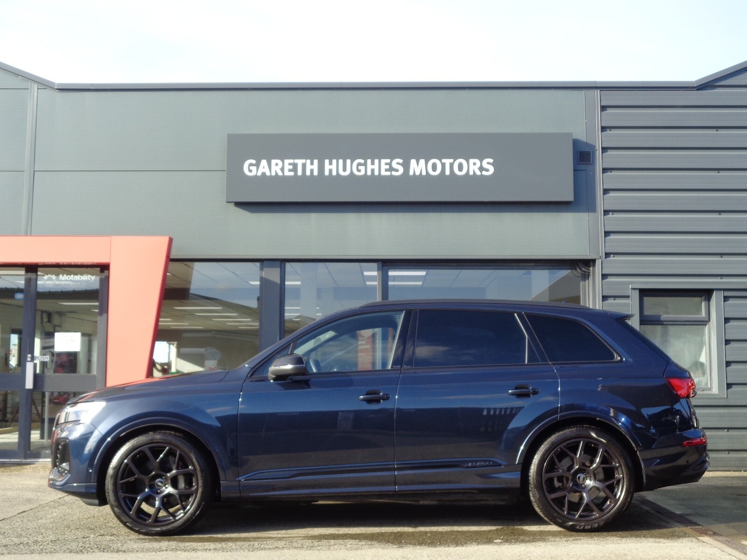 Used Audi Q7 2024 for sale - 77442386: Photo 4