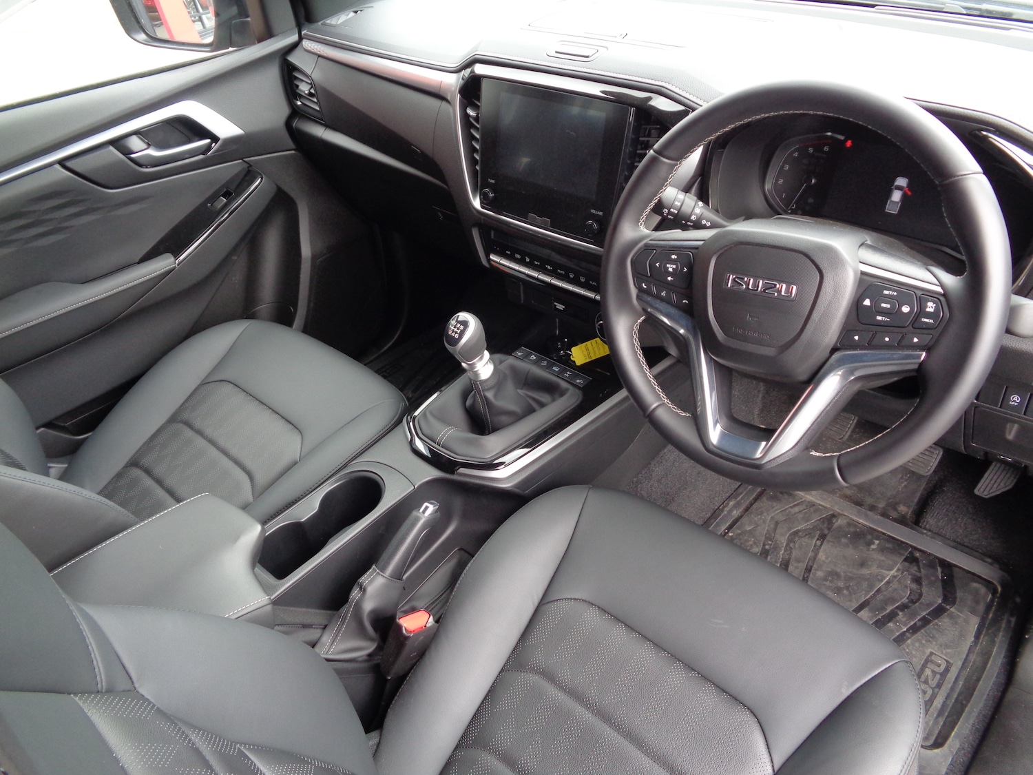 Used Isuzu D-Max 2024 for sale - 76677046: Photo 6