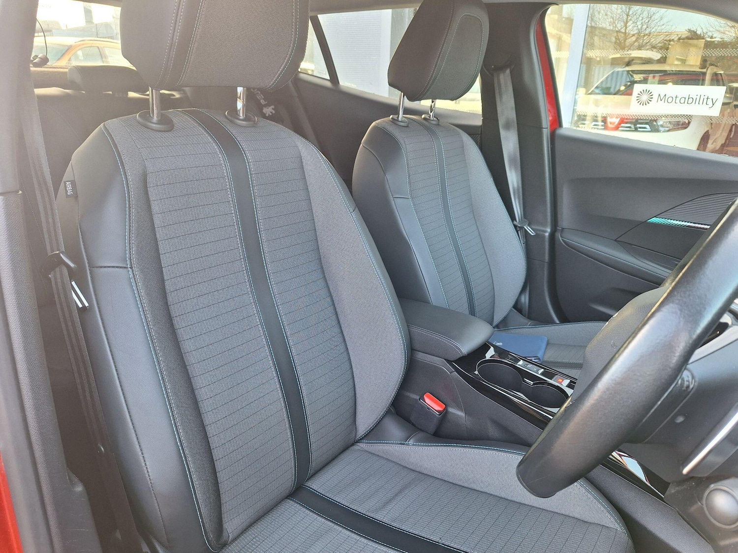 Used Peugeot 2008 2021 for sale - 77351520: Photo 12