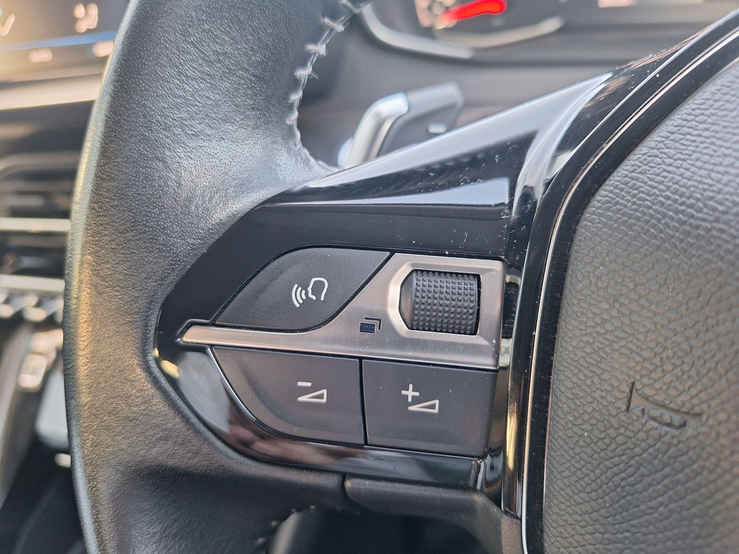 Used Peugeot 2008 2021 for sale - 77351520: Photo 19