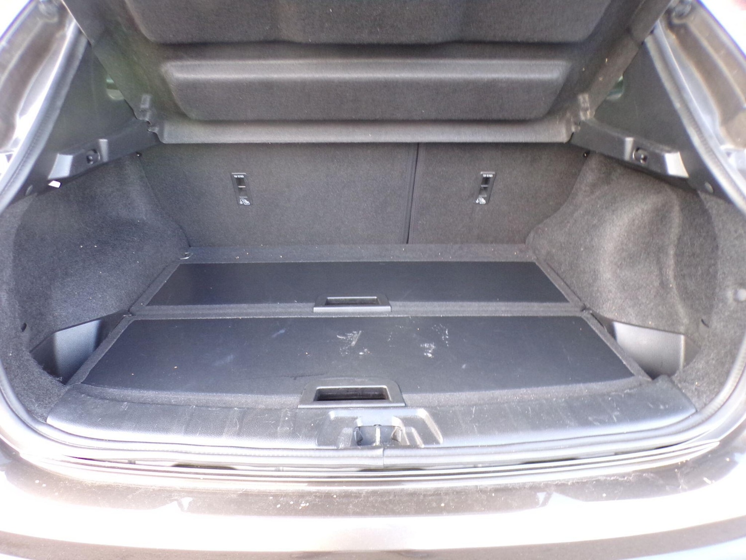 Used Nissan Qashqai 2017 for sale - 76408643: Photo 10