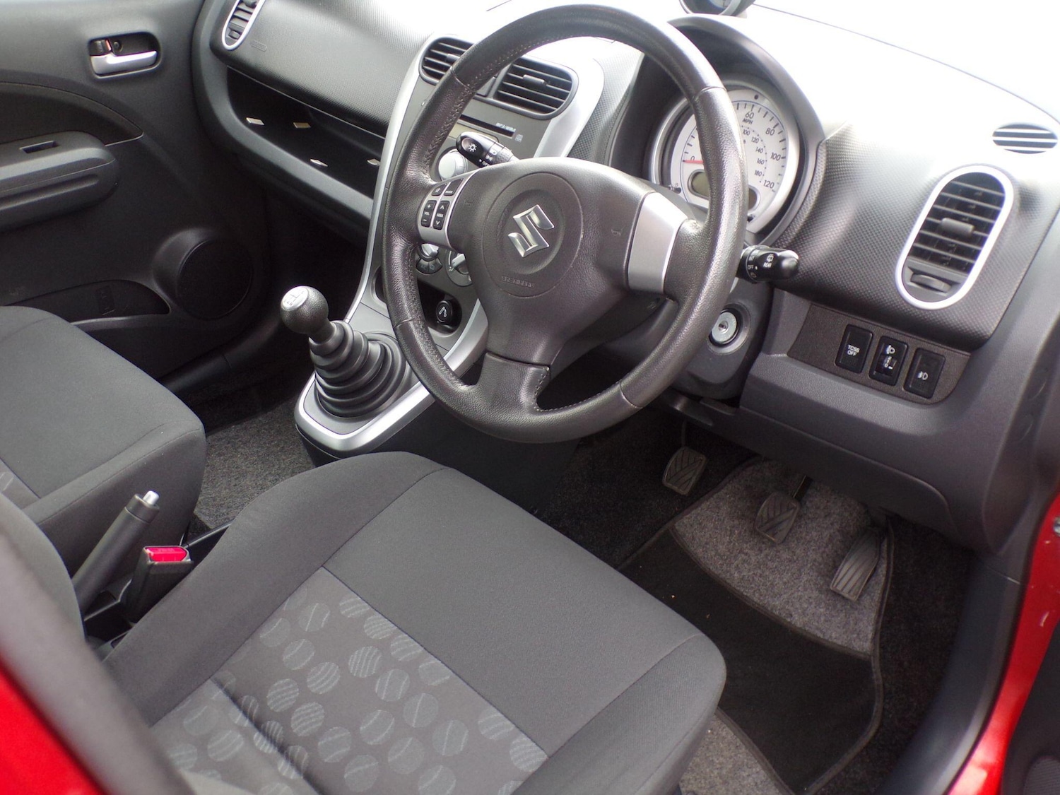 Used Suzuki Splash 2011 for sale - 76151415: Photo 10