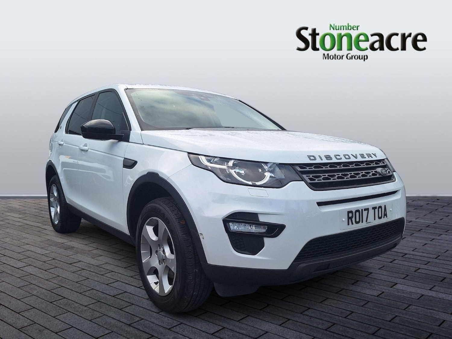 Used Land Rover Discovery Sport 2017 for sale - 76743082: Photo 1