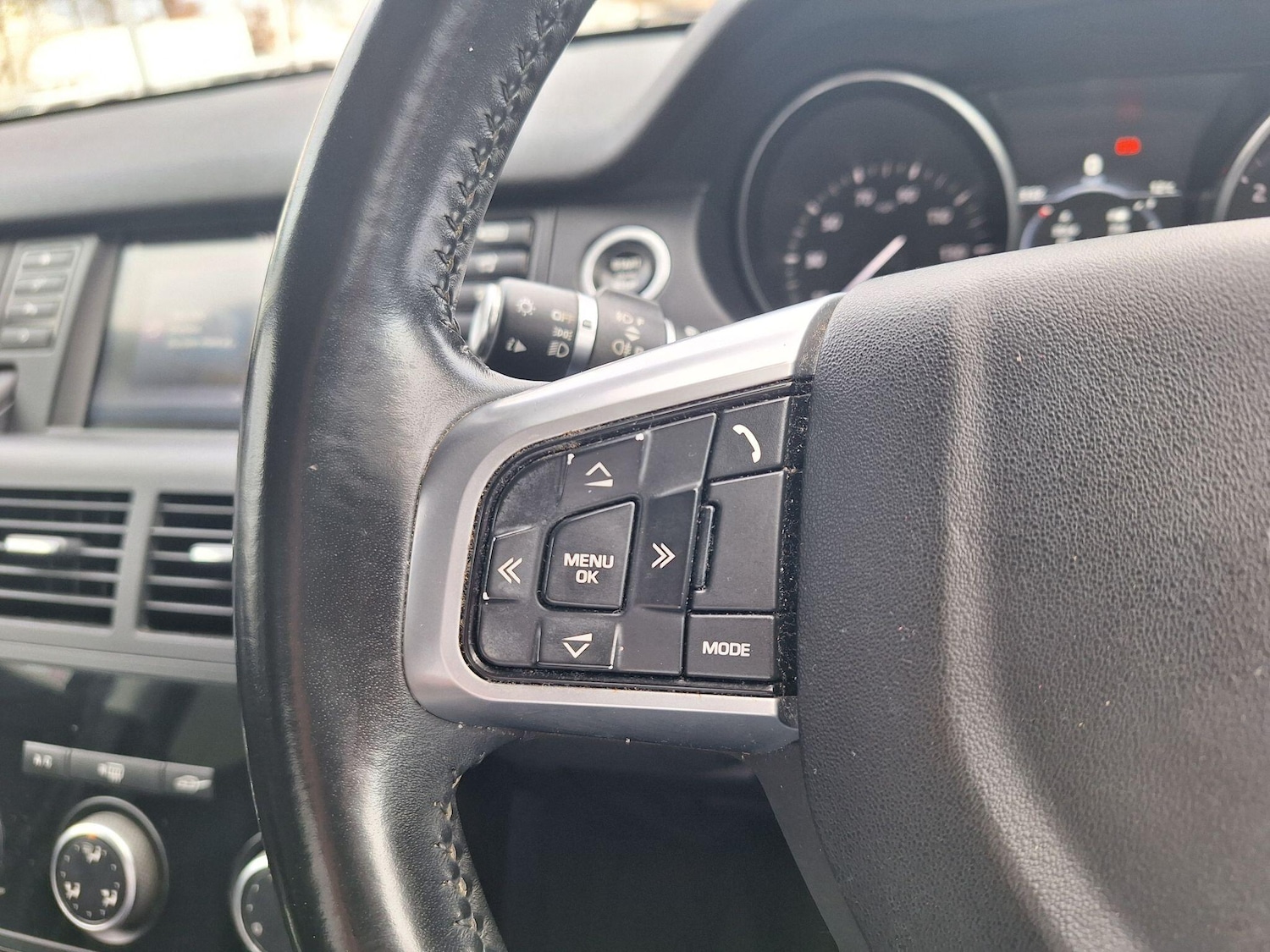 Used Land Rover Discovery Sport 2017 for sale - 76743082: Photo 18