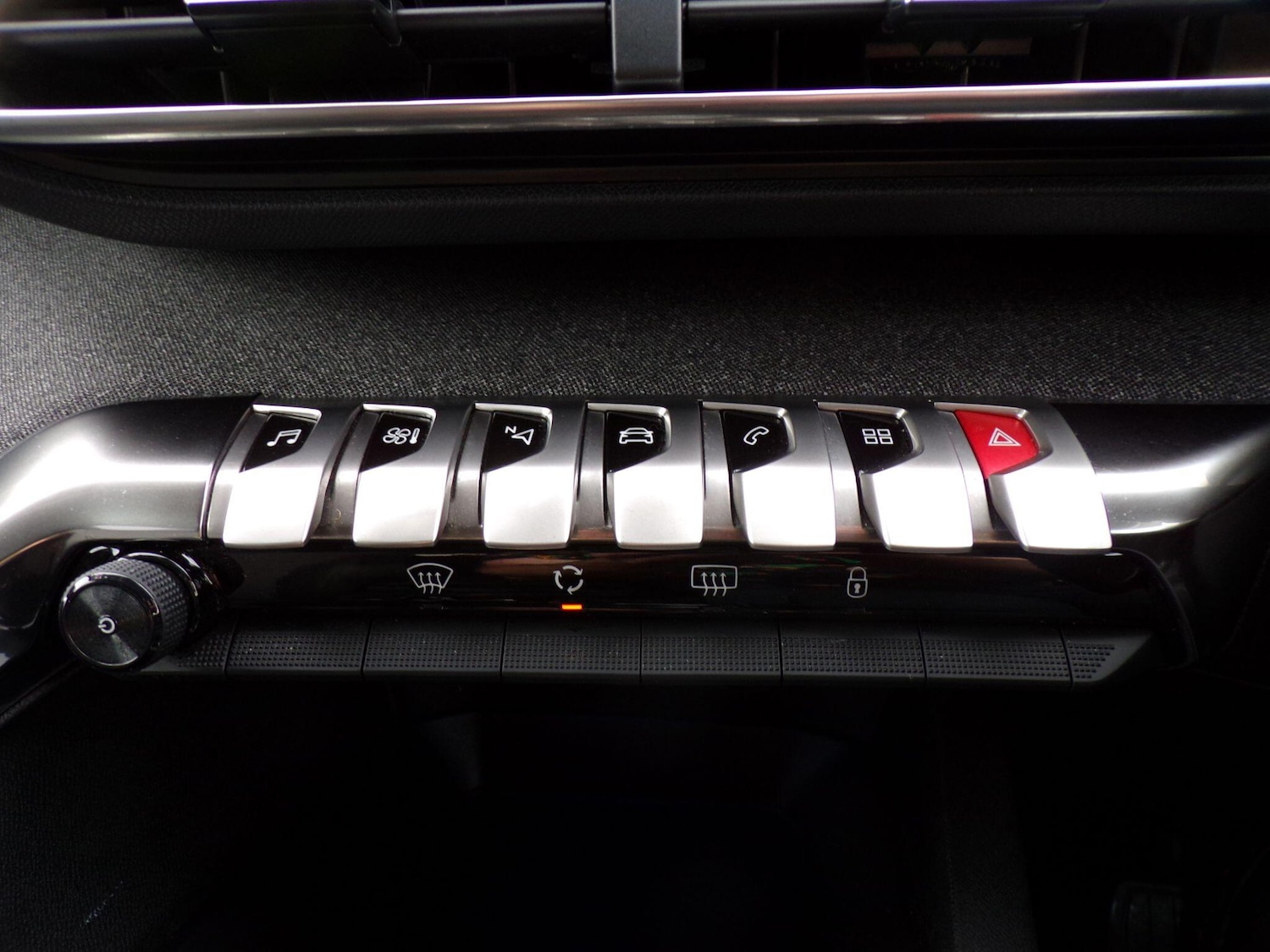 Used Peugeot 3008 for sale - 76728815: Photo 30