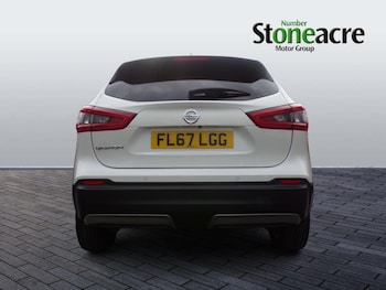 Used Nissan Qashqai 2017 for sale - 76151476: Photo