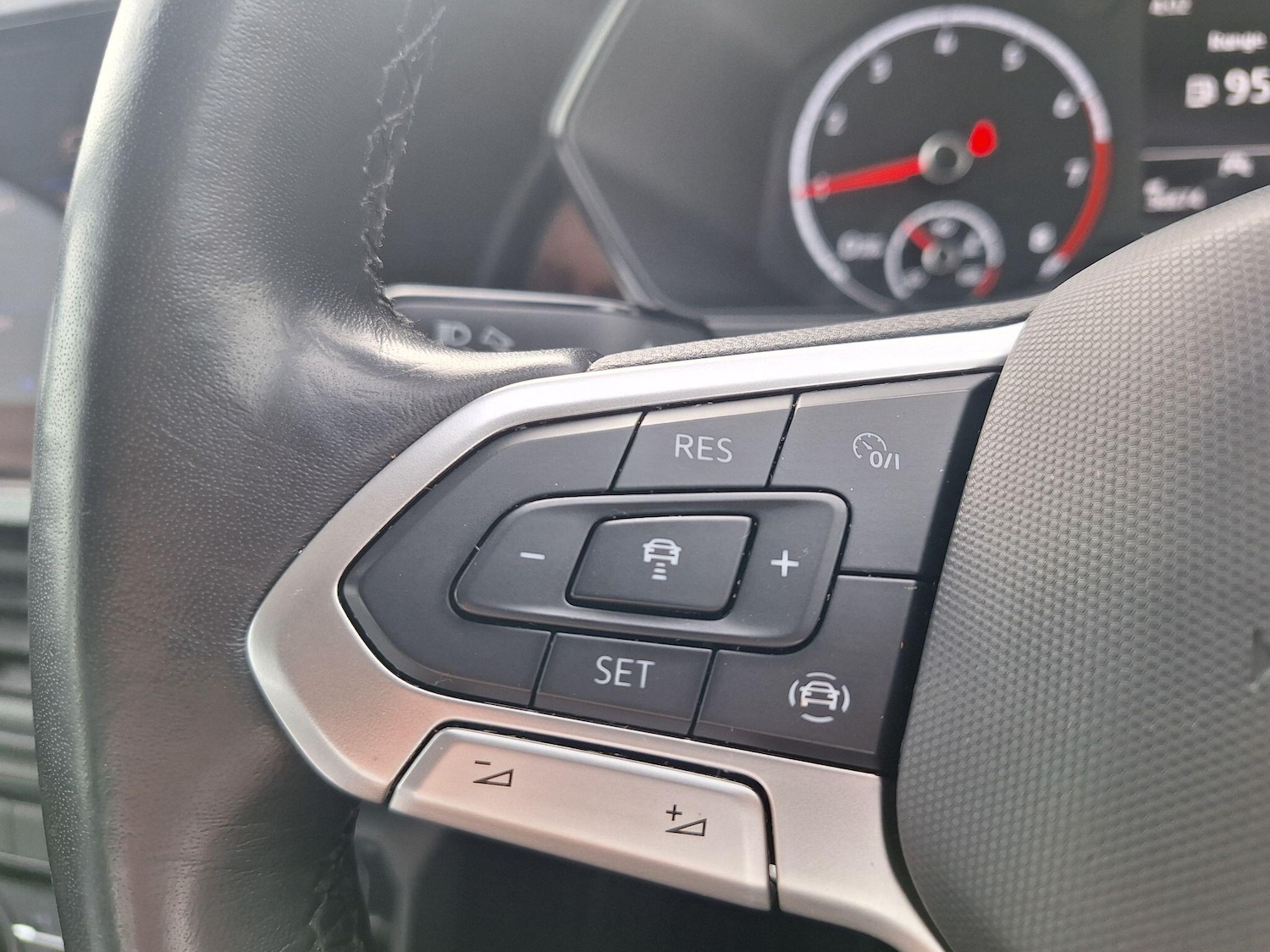 Used Volkswagen T-Cross for sale - 77537996: Photo 21