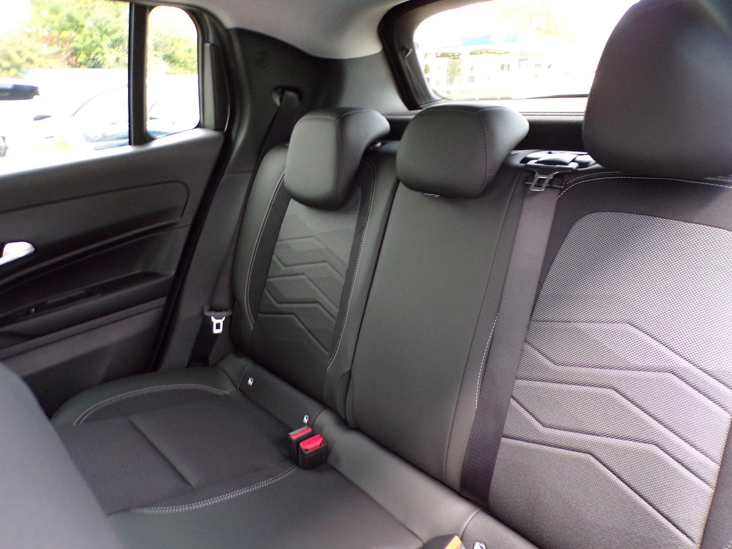 Used Jeep Avenger 2025 for sale - 76071686: Photo 16