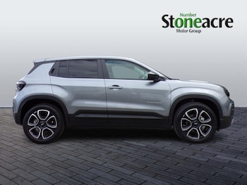Used Jeep Avenger 2025 for sale - 76071686: Photo 2