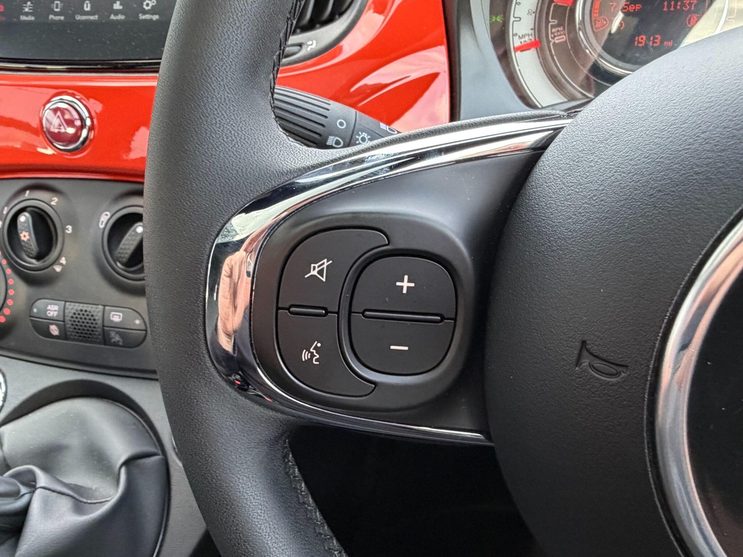 Used Fiat 500 2024 for sale - 77683737: Photo 10