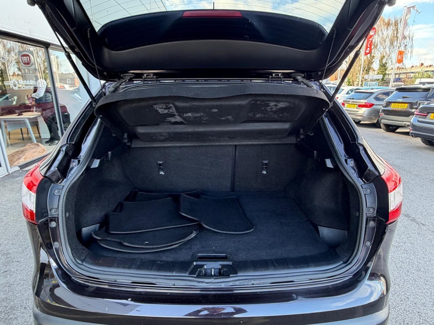 Used Nissan Qashqai for sale - 78035007: Photo 10