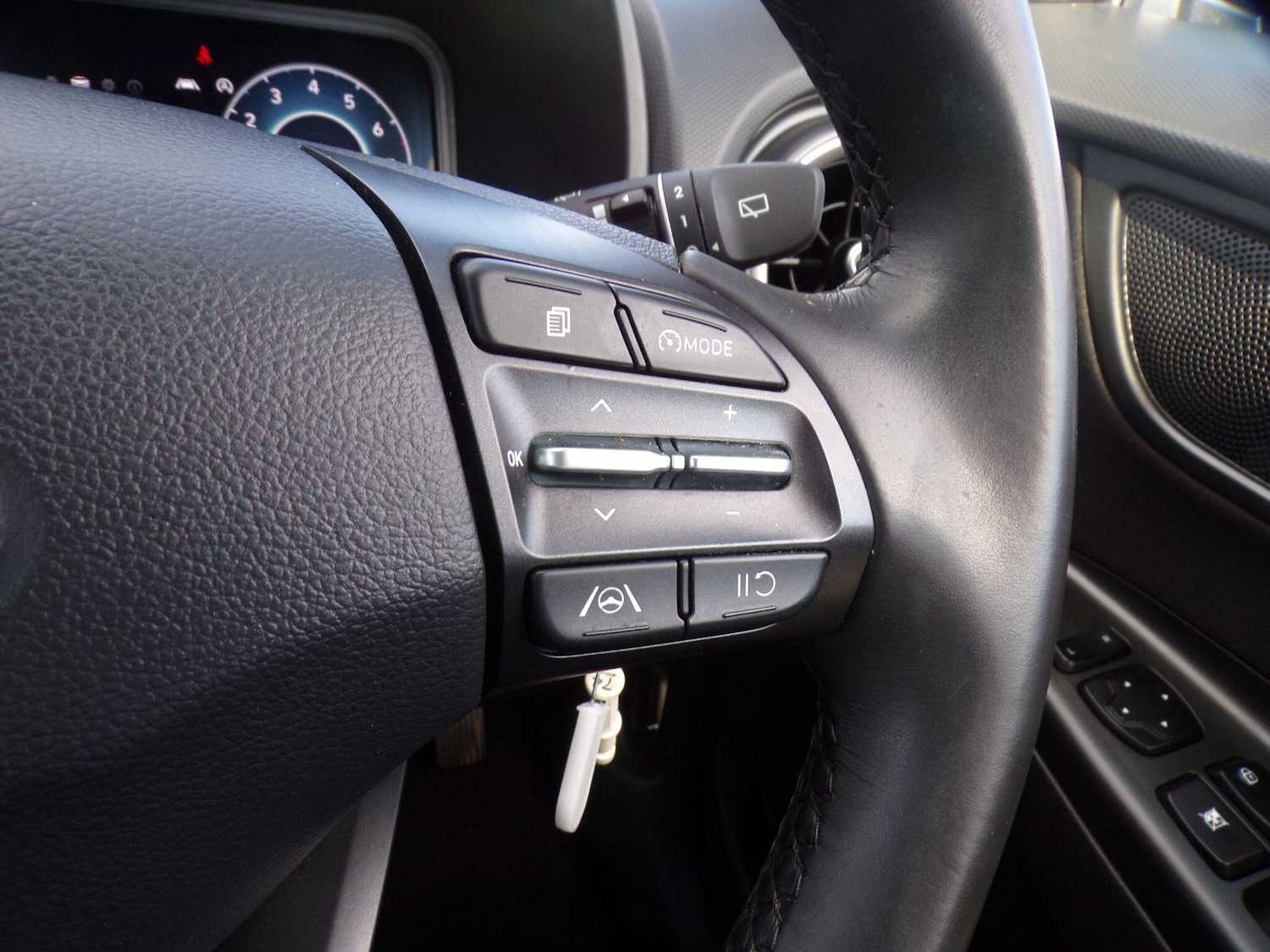 Used Hyundai KONA 2023 for sale - 76122709: Photo 22
