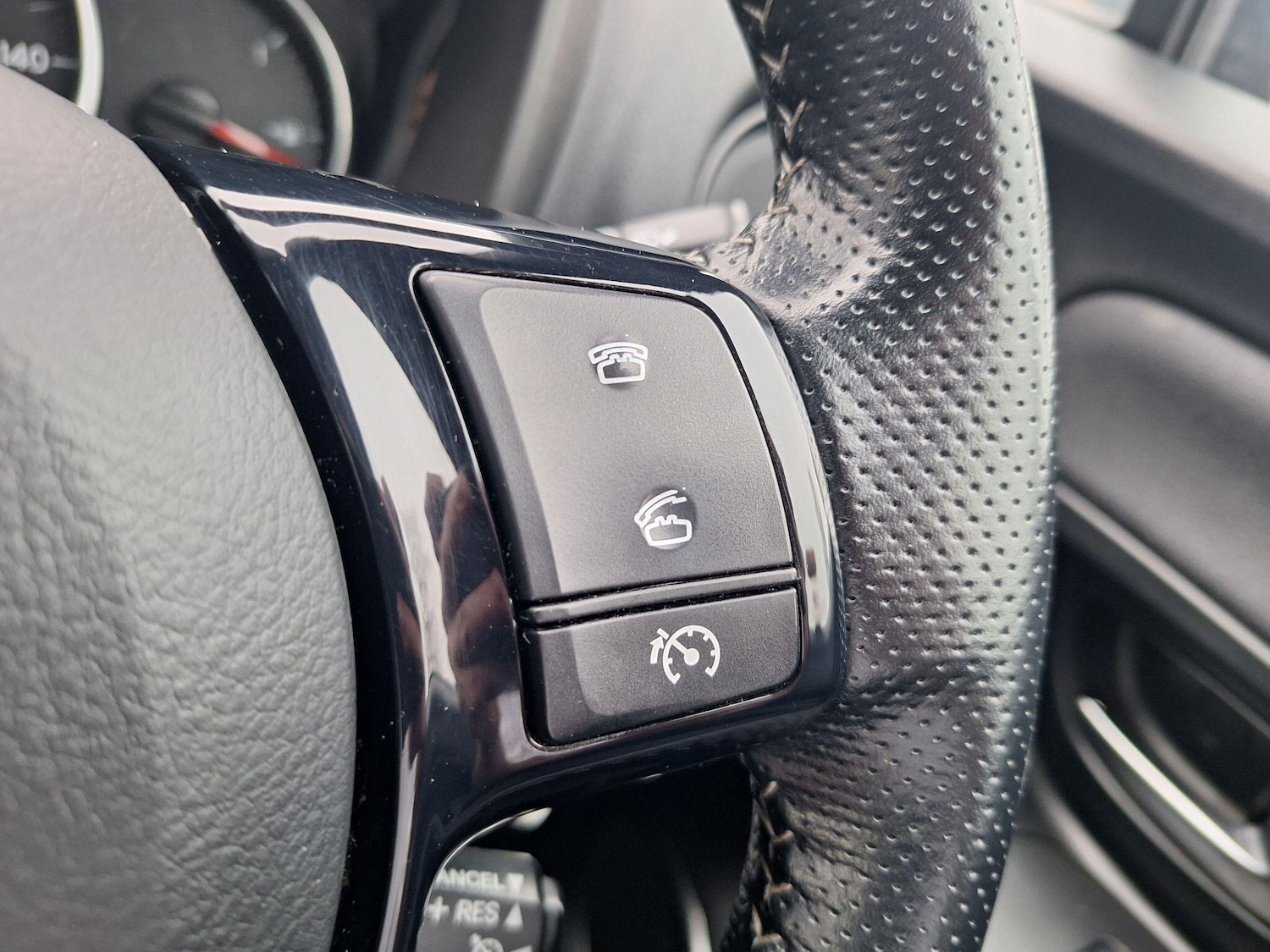 Used Toyota Yaris for sale - 77599127: Photo 17