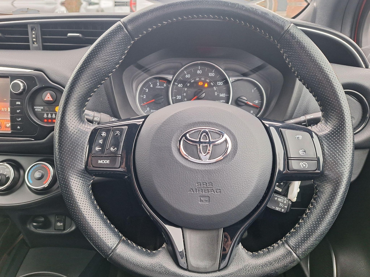 Used Toyota Yaris for sale - 77599127: Photo 29