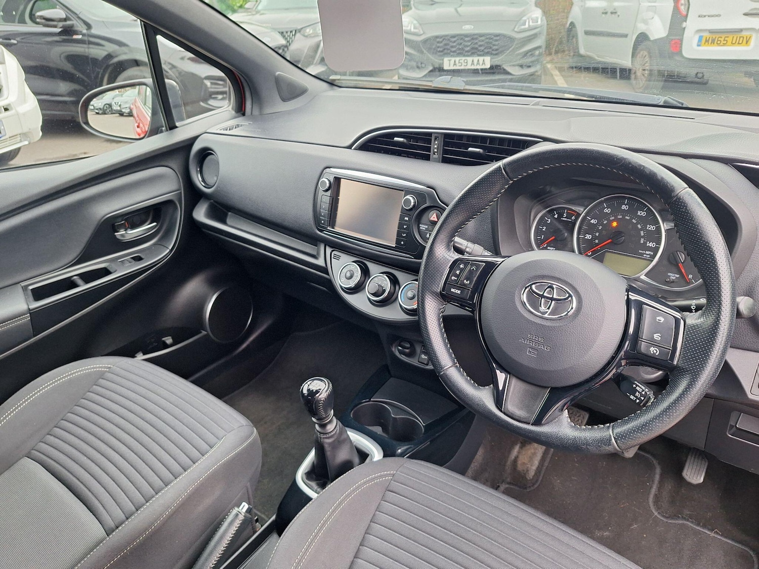 Used Toyota Yaris for sale - 77599127: Photo 9