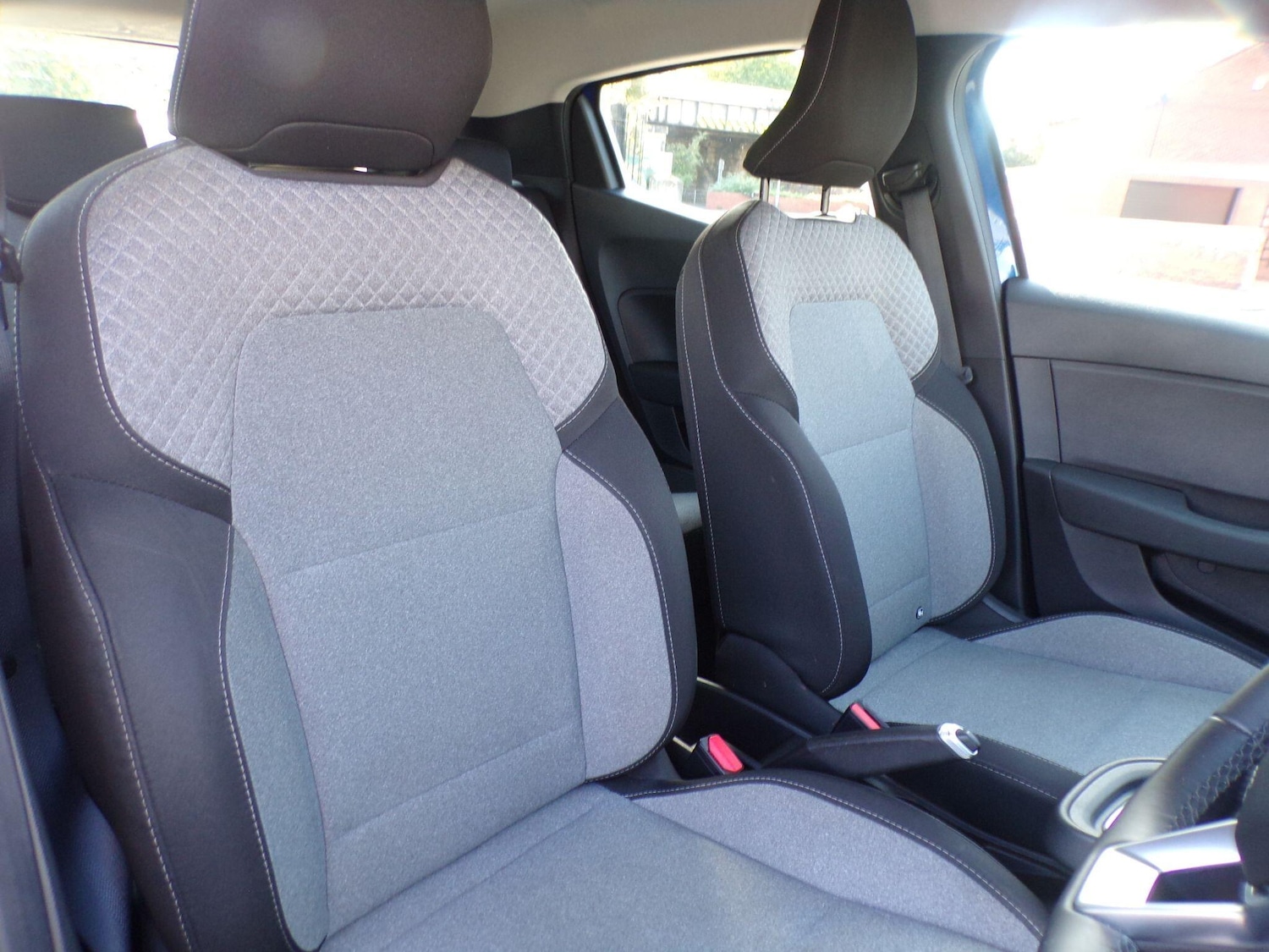 Used Renault Clio 2024 for sale - 76121933: Photo 11