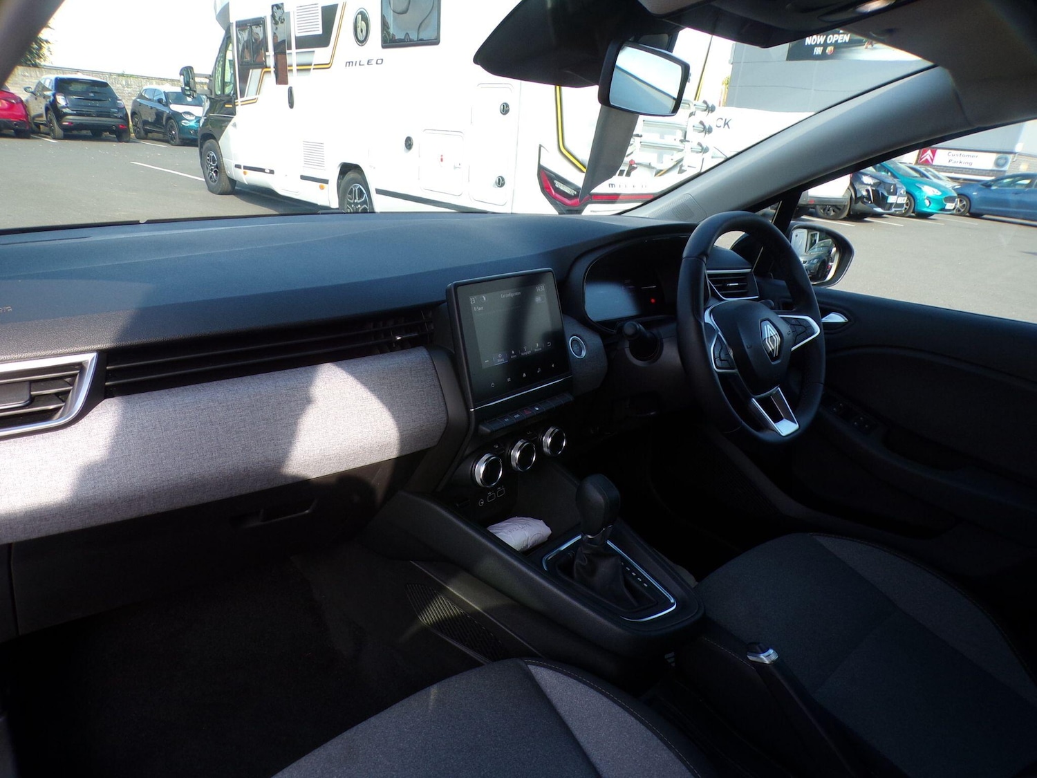 Used Renault Clio 2024 for sale - 76121933: Photo 15