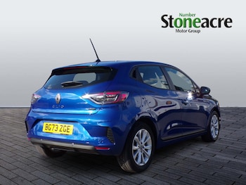 Used Renault Clio 2024 for sale - 76121933: Photo