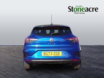 Used Renault Clio 2024 for sale - 76121933: Photo