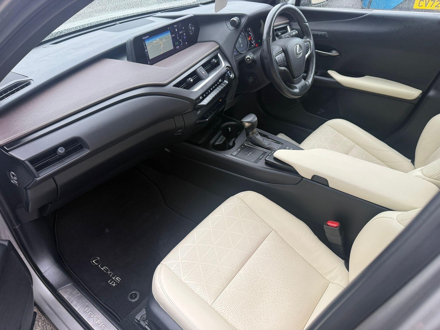Used Lexus UX 2019 for sale - 77854167: Photo 9