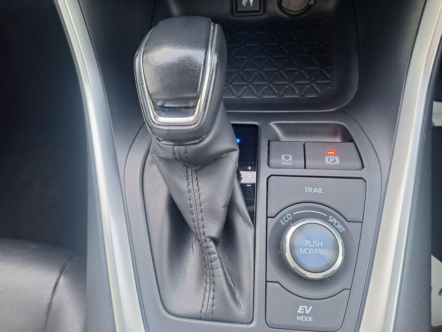 Used Toyota RAV4 2019 for sale - 77377495: Photo 11