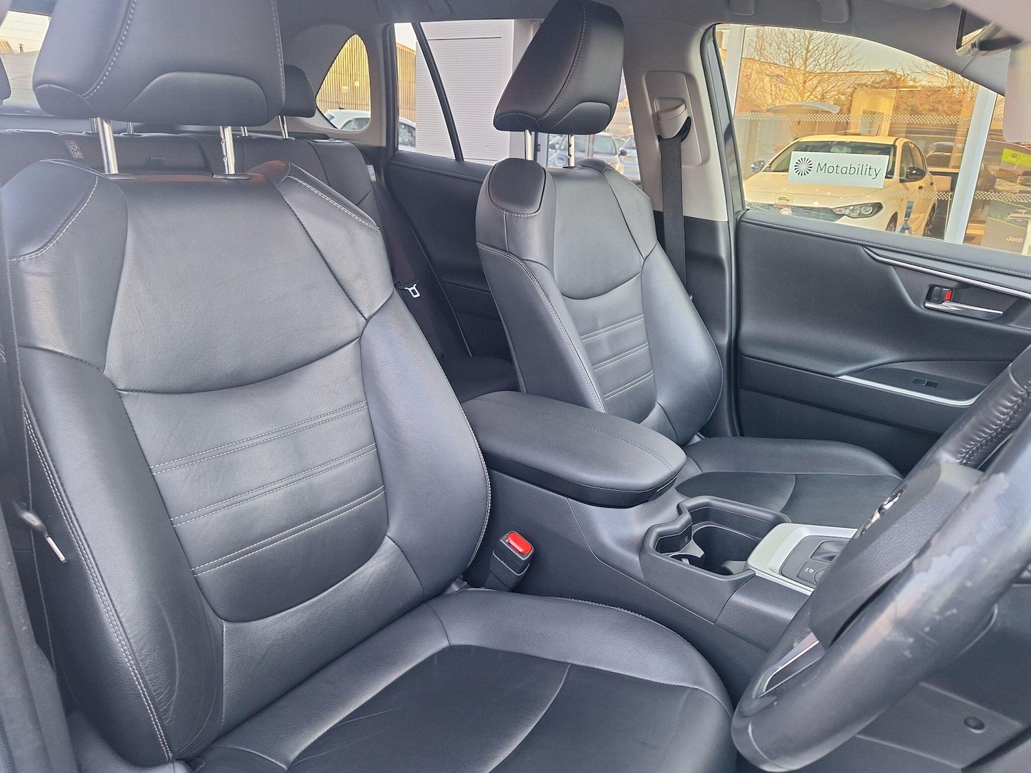 Used Toyota RAV4 2019 for sale - 77377495: Photo 12