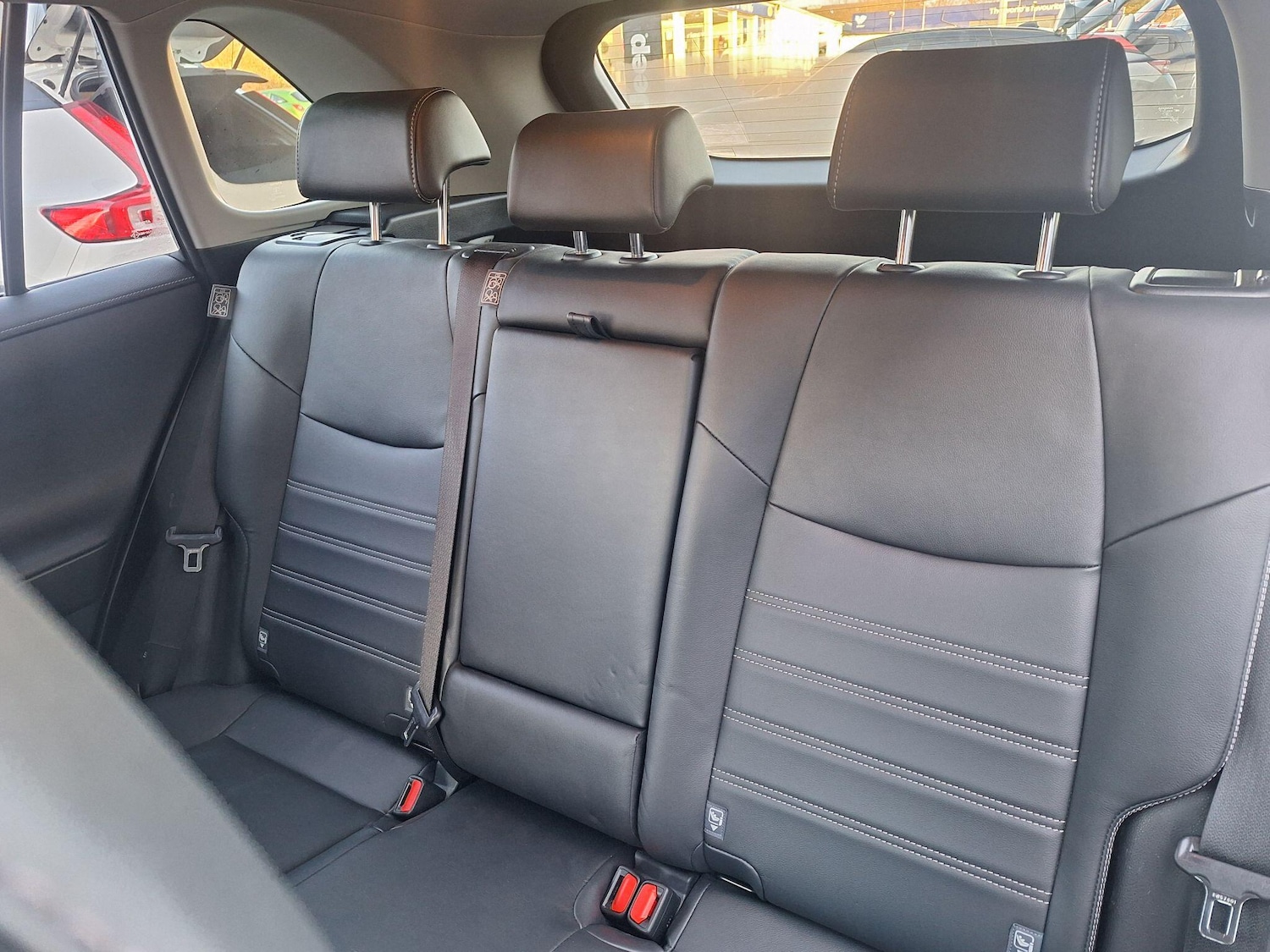 Used Toyota RAV4 2019 for sale - 77377495: Photo 14