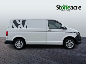 Used Volkswagen Transporter 2018 for sale - 77696380: Photo