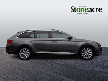 Used Skoda Superb 2021 for sale - 76550042: Photo