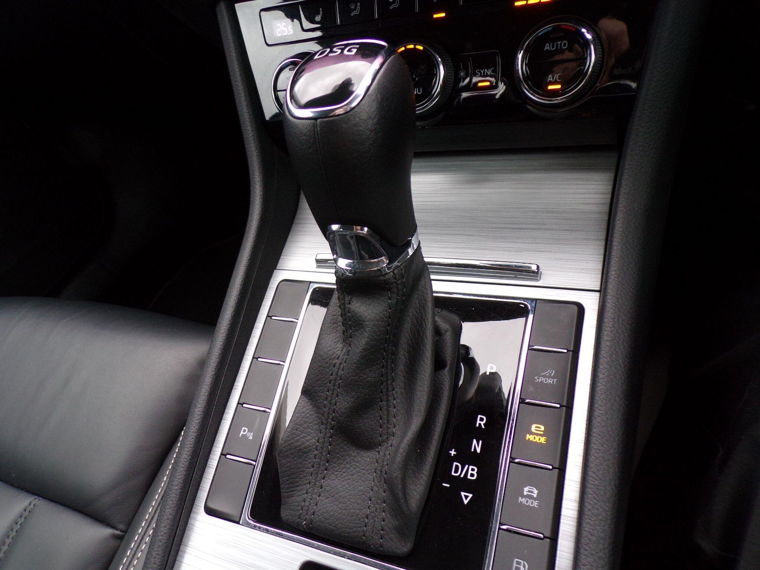 Used Skoda Superb 2021 for sale - 76550042: Photo 35