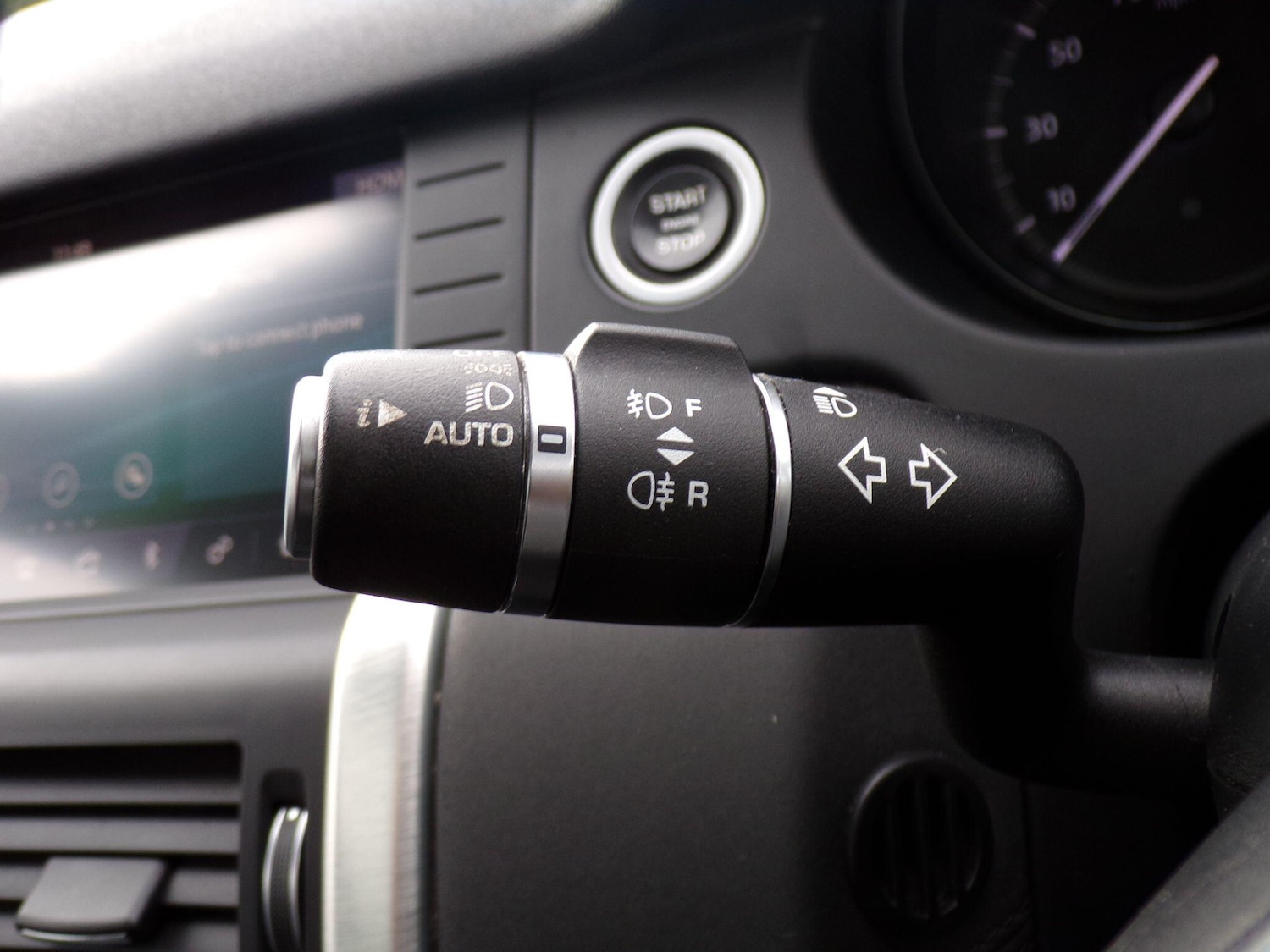 Used Land Rover Discovery Sport 2017 for sale - 76337472: Photo 25