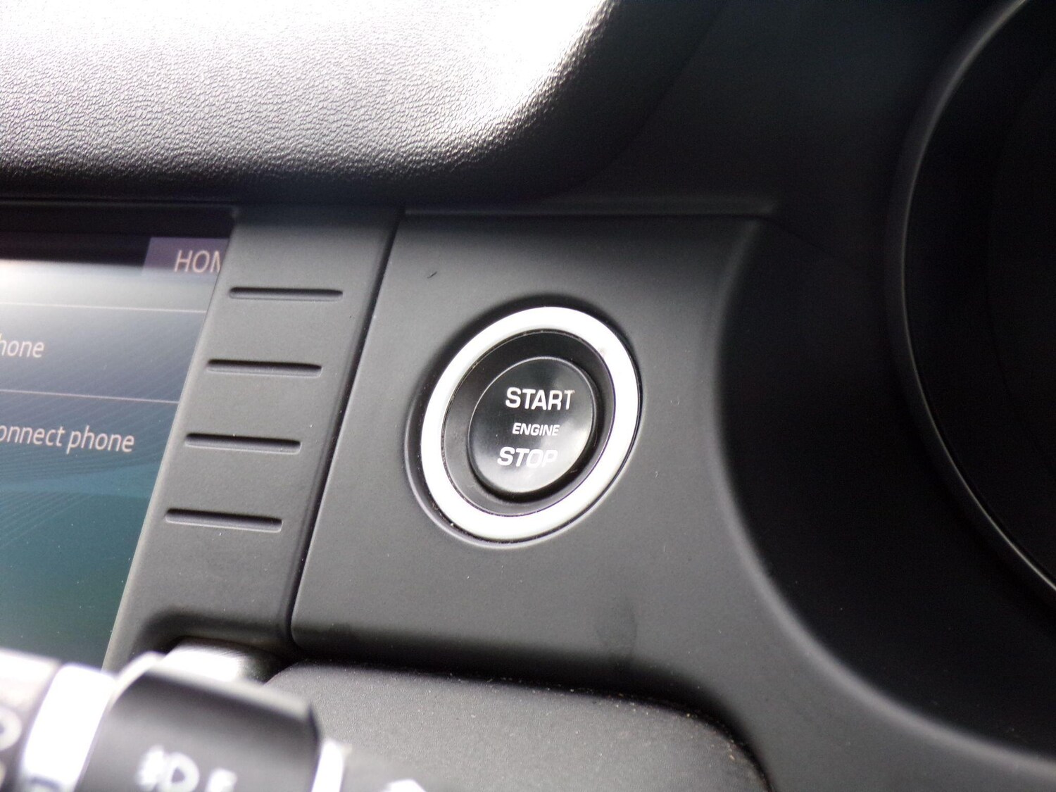 Used Land Rover Discovery Sport 2017 for sale - 76337472: Photo 26