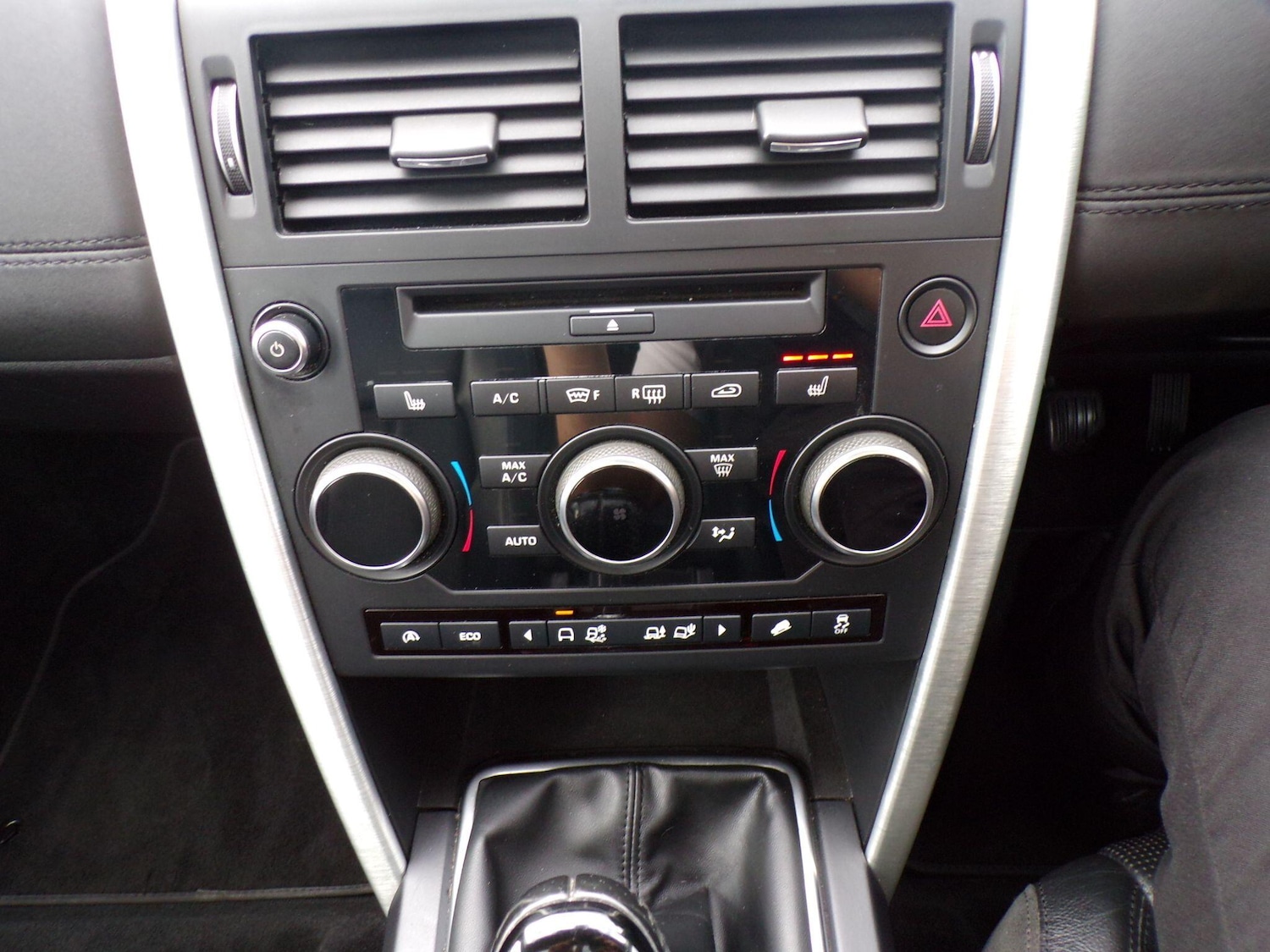 Used Land Rover Discovery Sport 2017 for sale - 76337472: Photo 29