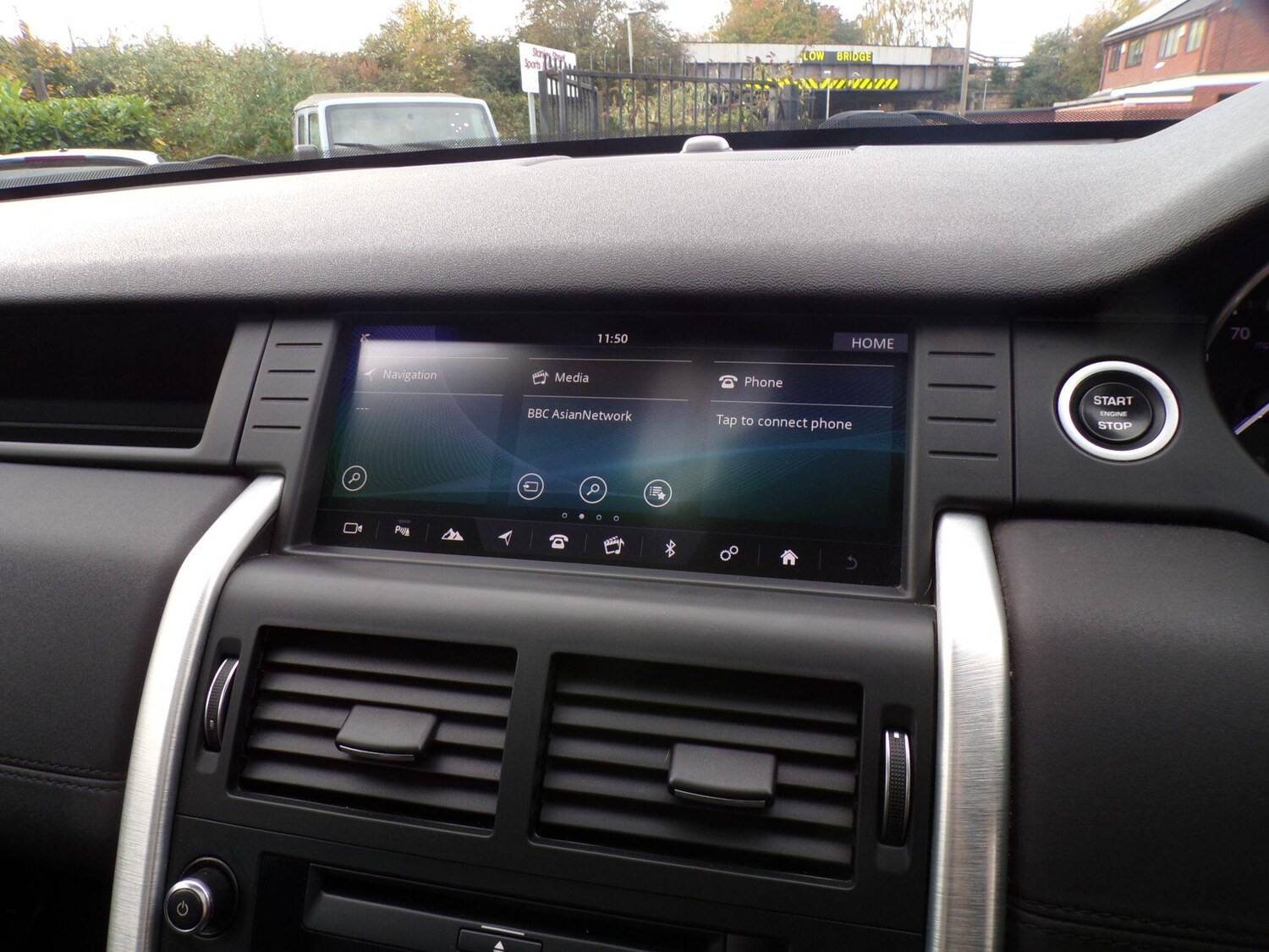 Used Land Rover Discovery Sport 2017 for sale - 76337472: Photo 30