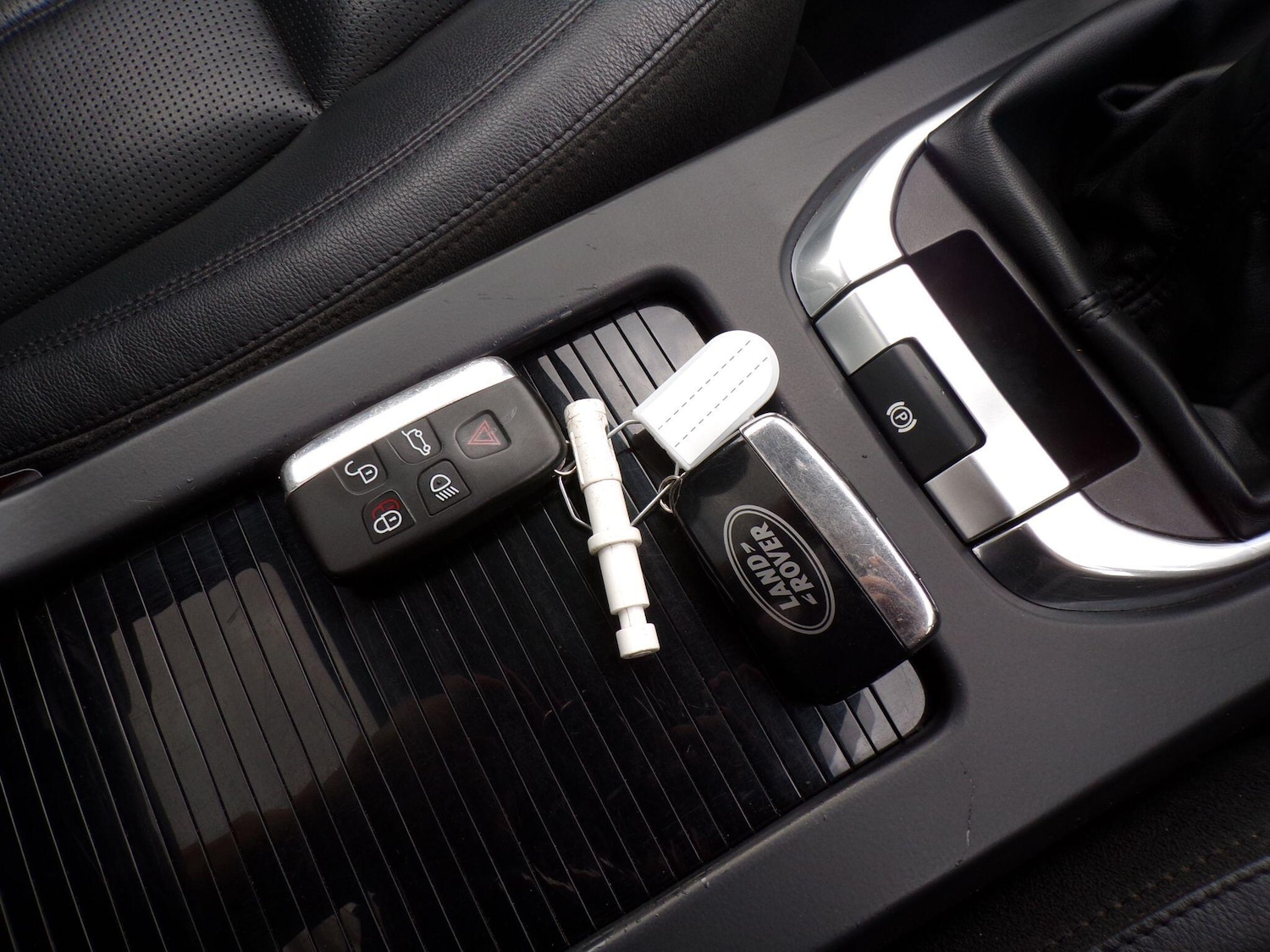 Used Land Rover Discovery Sport 2017 for sale - 76337472: Photo 35