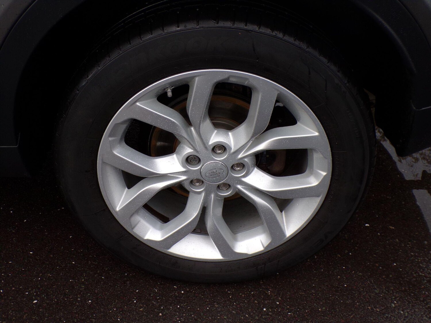 Used Land Rover Discovery Sport 2017 for sale - 76337472: Photo 9