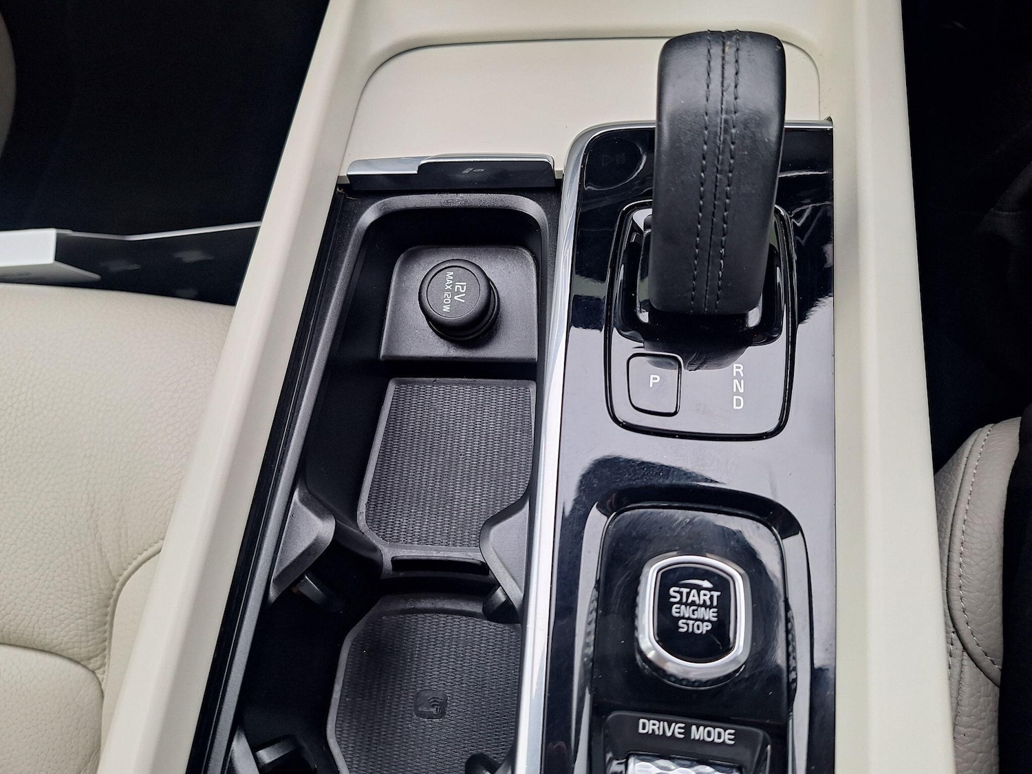 Used Volvo XC60 2021 for sale - 77119574: Photo 11