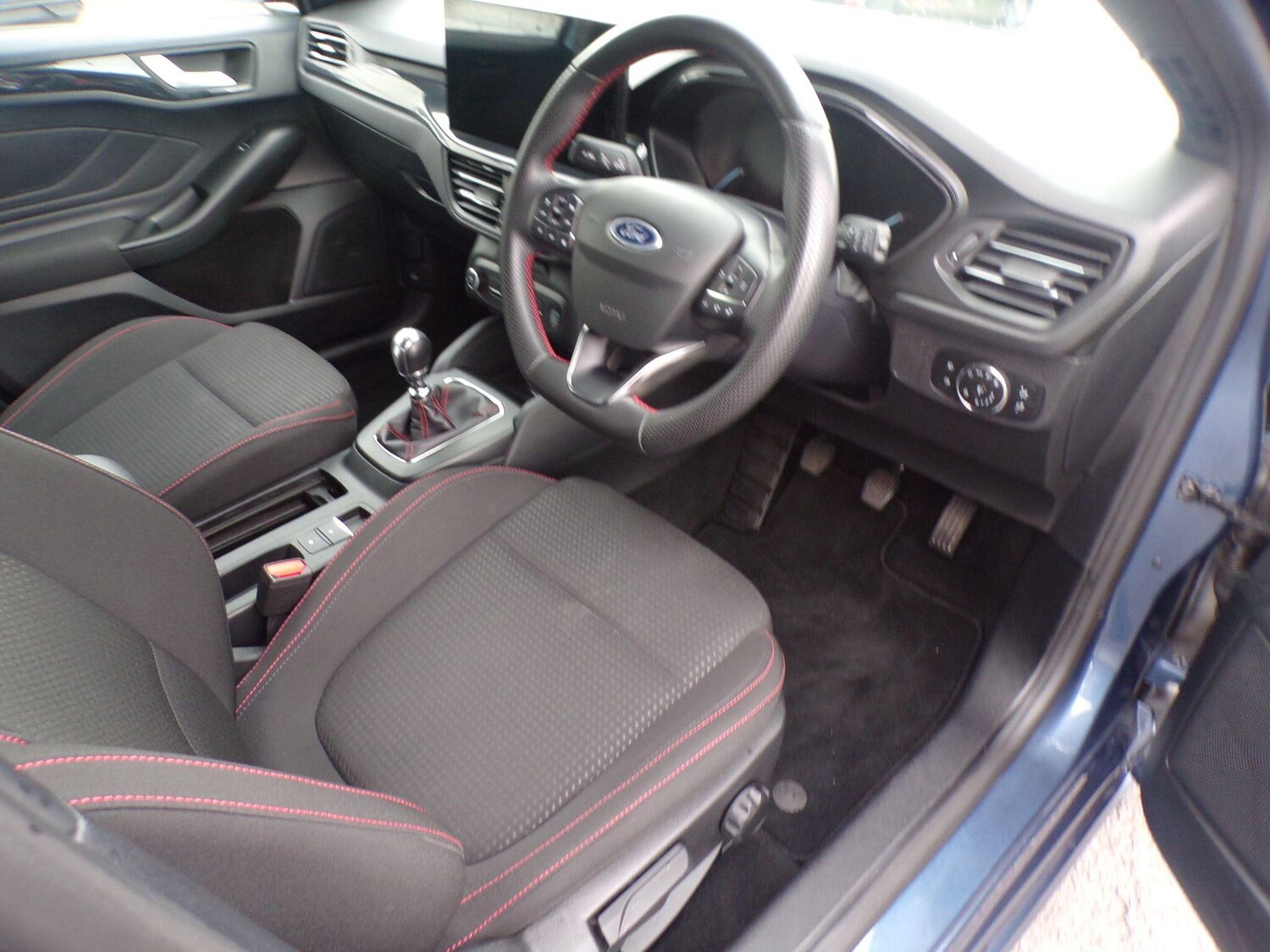 Used Ford Focus 2023 for sale - 75977245: Photo 11