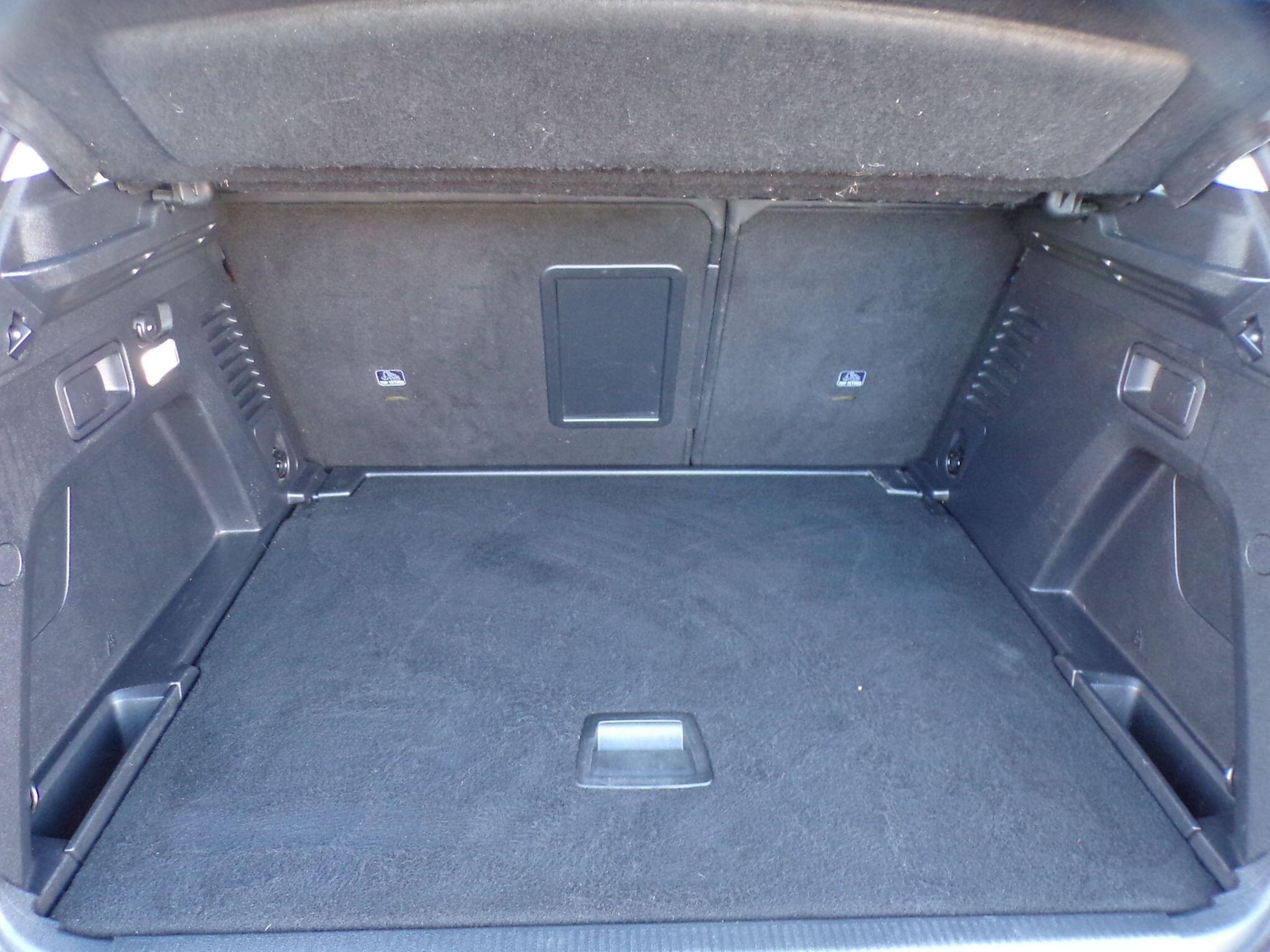 Used Peugeot 3008 2017 for sale - 76735268: Photo 10